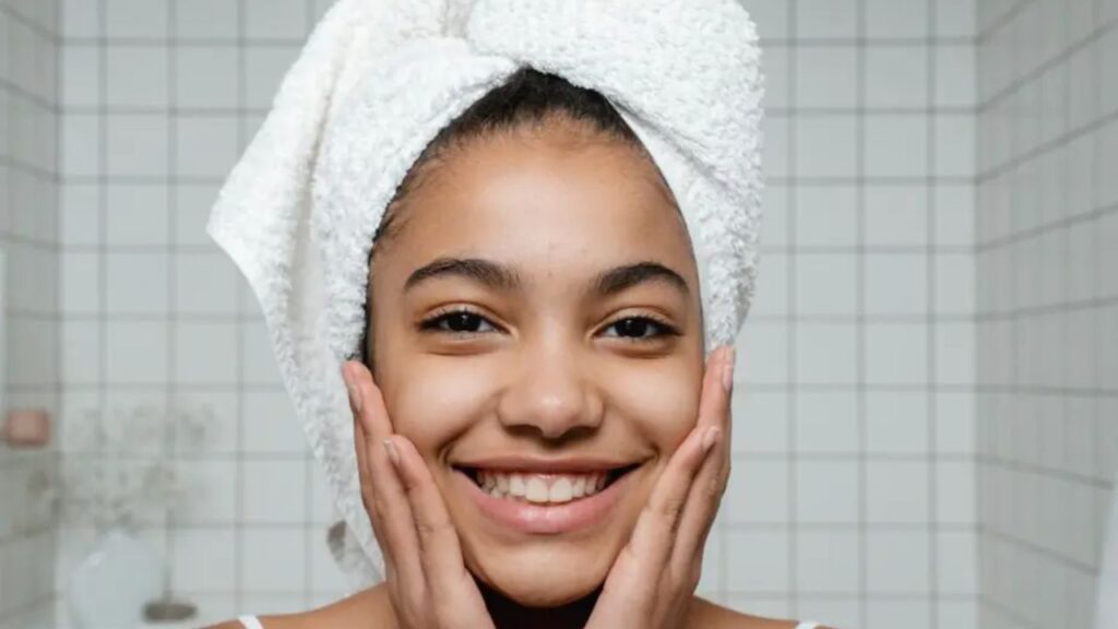 Tschüss, Spannungsgefühle! Warum diese Recovery Cream 2026 unsere neue Wunderwaffe gegen trockene Haut ist