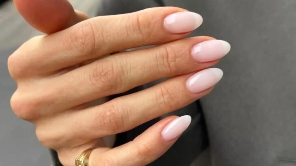 Nagellack-Farbe im Frühling heißt ...